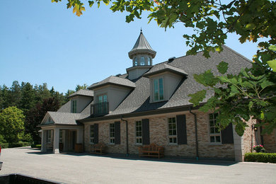Traditional exterior home idea in Toronto