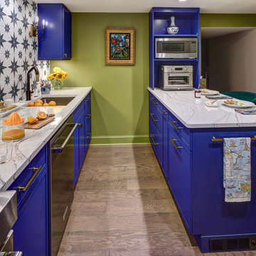 Colorful & Organized Small Kitchen