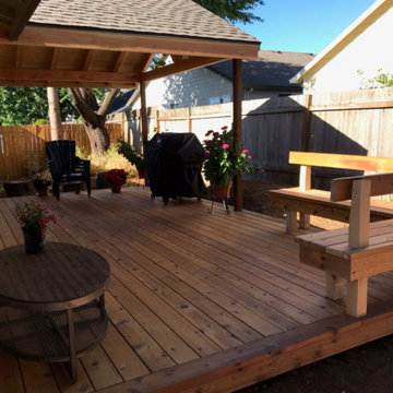 Custom Cedar/Composite Decks