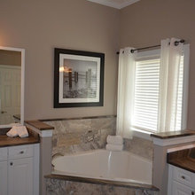 Mike and Raina bathroom