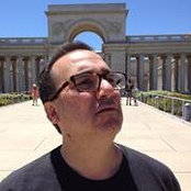 Lawrence Gordon's photo