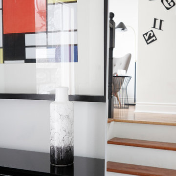 Entry Space - Functional and Stylish