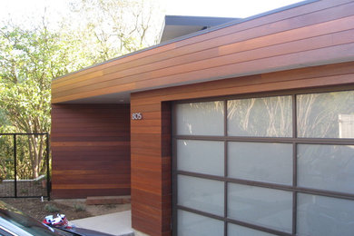 Inspiration for a modern exterior home remodel in Orange County