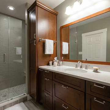 7th St. Bathroom