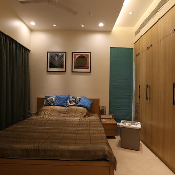 Apartment 32