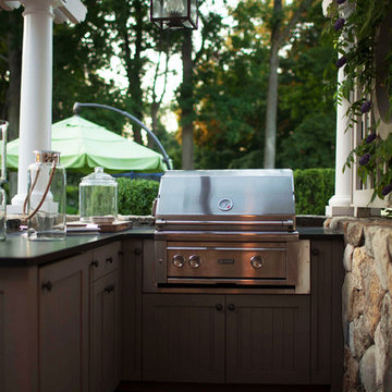 Outdoor Kitchen