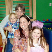 Laurie & Jonas Spector's photo