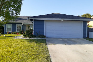 Inspiration for an exterior home remodel in Los Angeles