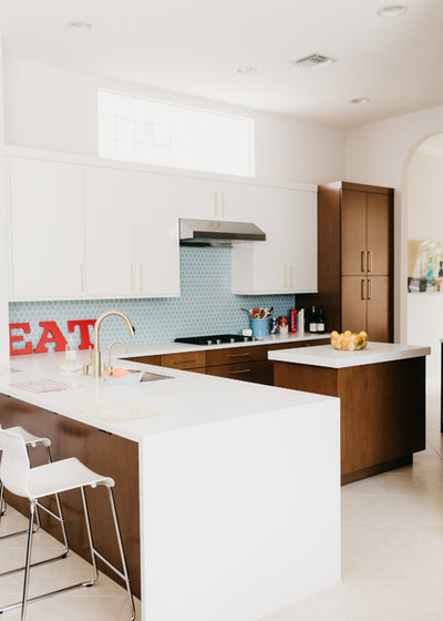 Midcentury Kitchen by Rachel Eve Design, Inc.