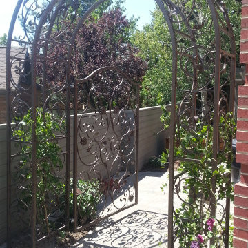 Gates & Arbors