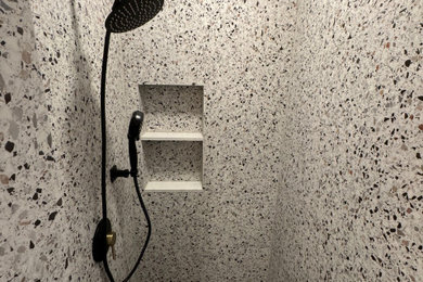 Inspiration for a modern bathroom remodel in Dallas