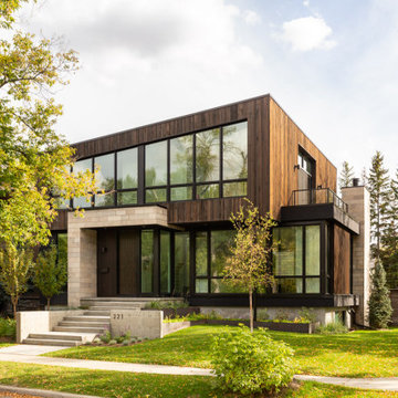 RIVER’S EDGE HOUSE