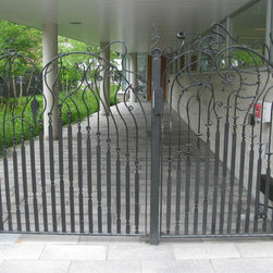 Gate ' Sculptural' - Products