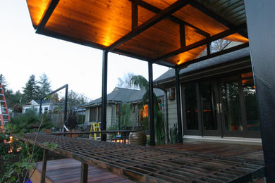Inspiration for a modern porch remodel in Portland
