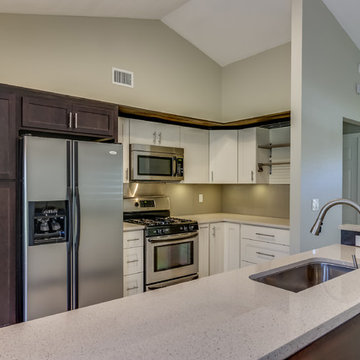 Contemporary Two-Tone Kitchen Remodel