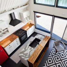 houseboat