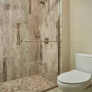 Light & Bright Transitional Bathroom