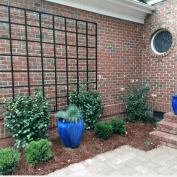 7' high x 8' wide Aluminum Grid Trellis