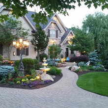 Heidis Front Yard