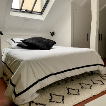 Petite chambre d'amis sous les toits