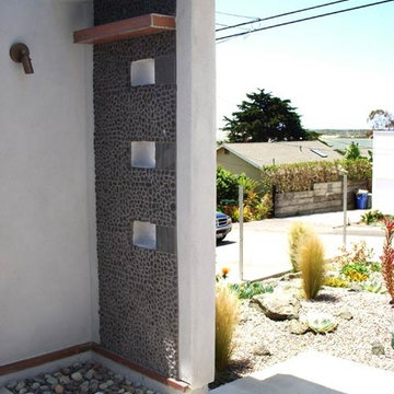 Two Rocks in a Box House - Fountain
