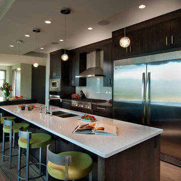 Hickory Shaker Kitchen in Coffee Bean
