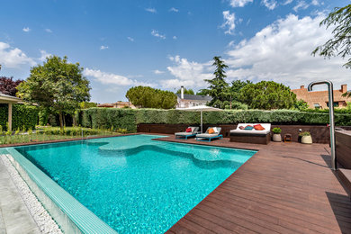 Construcción de piscina de vivienda unifamiliar