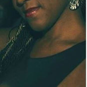Ebony Fords foto