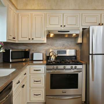 A Remodeling Trio of Antique White, Cocoa and Gray