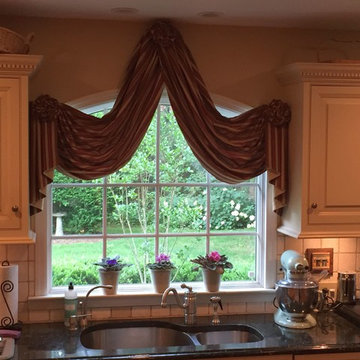 Kitchen arched window
