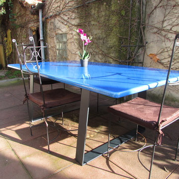 Tables en pierre de lave émaillée