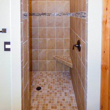Master Bathroom Curbless Shower