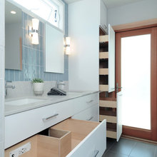 plymouth master bathroom