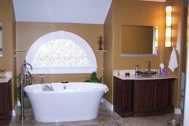 Inspiration for a contemporary bathroom remodel in Chicago