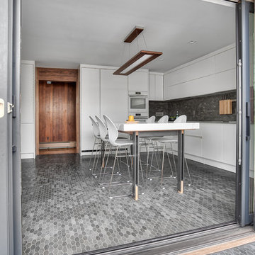 Fort Lee NJ - Meticulous Modern Kitchen
