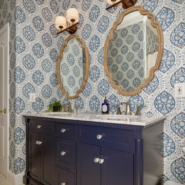 Hall Bathroom - Colorful & Inviting