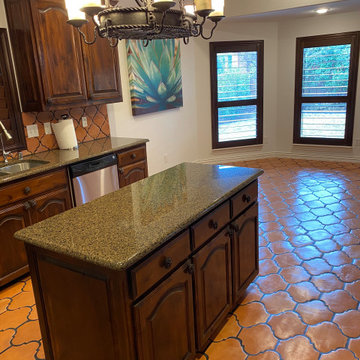 Grand Prairie sealed San Felipe with Flor de Liz backsplash
