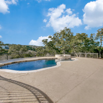 Spanish/Mediterranean: 5,326 ft²/3 bd/3.5 bth/1.5ST