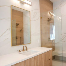 Pool Bathroom 2