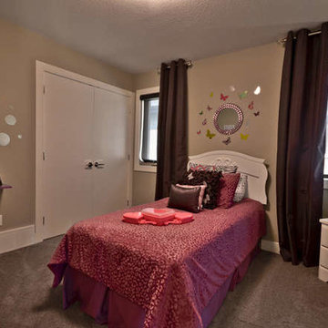 Entity Showhome in College woods