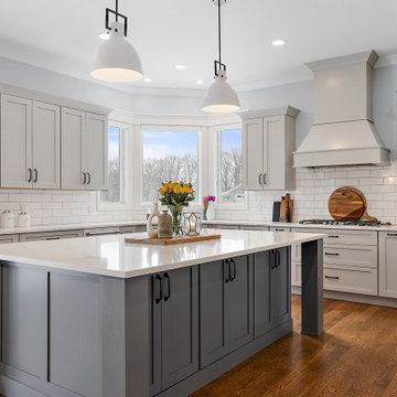 Showplace EVO Kitchen in Gun smoke and Downing Slate