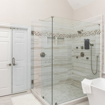 Serpentino Blanco Master Bathroom