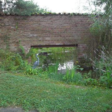Innenhof mit Schwimmteich