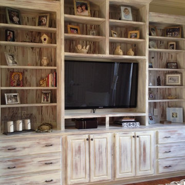 Old Military Rd (furnishings)