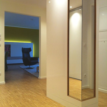 Blick aus dem Flur ins Wohnzimmer