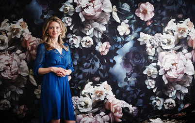 Spotted! Blooming Huge Floral Wallpapers