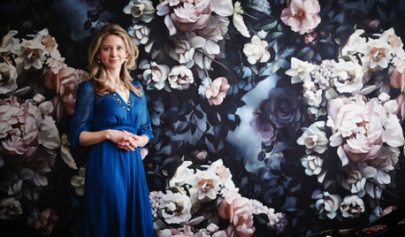 Spotted! Blooming Huge Floral Wallpapers