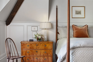 Inspiration for a timeless bedroom remodel in Detroit