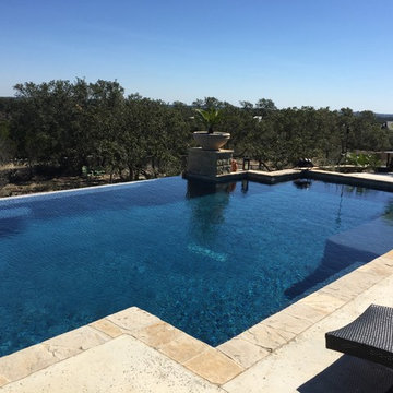 Geometric Pool with Sun shelf and large negative edge