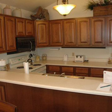 Mtn. Condo Kitchen Refaced in Cherry